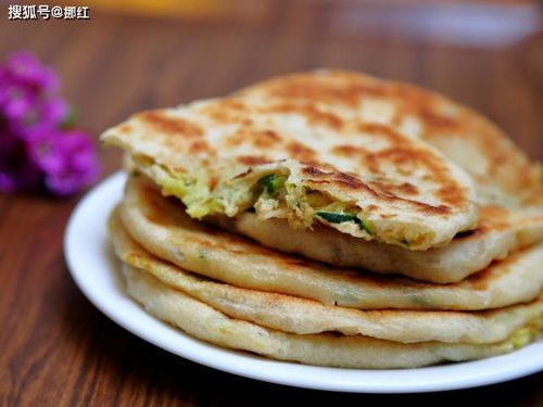 這餡餅不揉面不搟皮，焦香柔軟，放涼了也不硬——街頭小吃教你在家輕松做餡餅